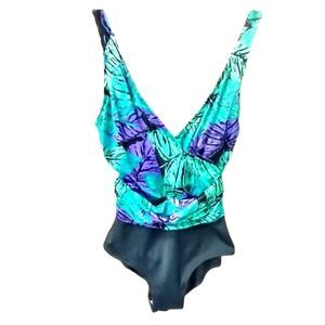 Catalina Women's Multi-color V-neck one piece Swimsuit. SIZE 14